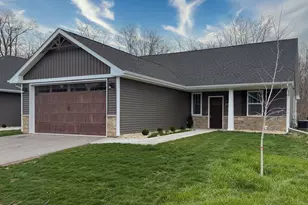 3746 N Bell School Rd, Rockford, IL 61114 - Photo 1