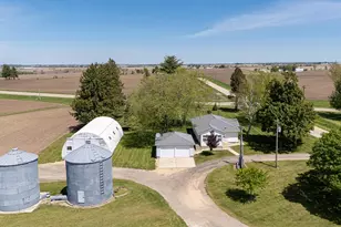 13546 N Showers Rd, Orangeville, IL 61060 - Photo 1