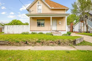 131 S 8th St, South Beloit, IL 61080 - Photo 1
