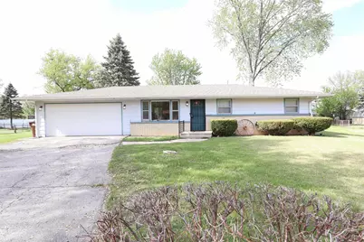 916 Crystal Court, Machesney Park, IL 61115 - Photo 1