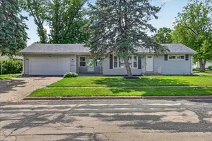 908 S Bauch Ave, Freeport, IL 61032 - Photo 1