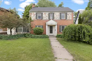 206 N Highland Ave, Rockford, IL 61107 - Photo 1