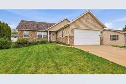 465 Peach Street, East Dubuque, IL 61025 - Photo 1