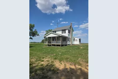 903 Sterling Road, Dixon, IL 61021 - Photo 1