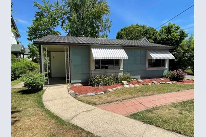 415 N State Street, Belvidere, IL 61008 - Photo 1