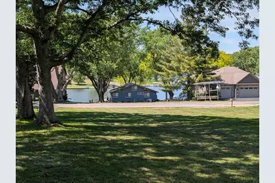 571 Baintree, Lake Summerset, IL 61019 - Photo 1