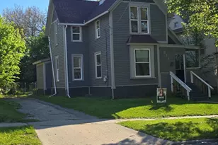 621 Napoleon St, Rockford, IL 61103 - Photo 1