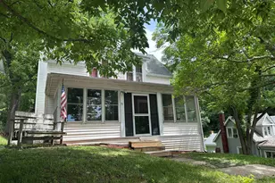14 Hill St, Savanna, IL 61074 - Photo 1