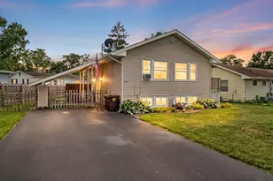 914 N Crestview Trail, Byron, IL 61010 - Photo 1