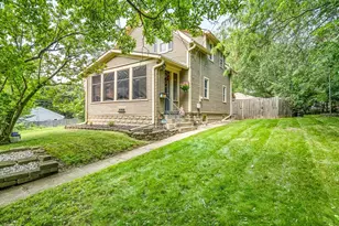1644 Oakes Ave, Rockford, IL 61107 - Photo 1