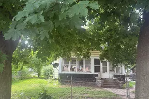 1526 Chestnut St, Rockford, IL 61102 - Photo 1