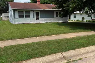 310 N Stewart Dr, Freeport, IL 61032 - Photo 1