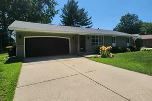 4619 Apollo Dr, Machesney Park, IL 61115 - Photo 1