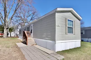 666 S Bluff #512 St, South Beloit, IL 61080 - Photo 1