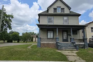 416 Gregory St, Rockford, IL 61104 - Photo 1