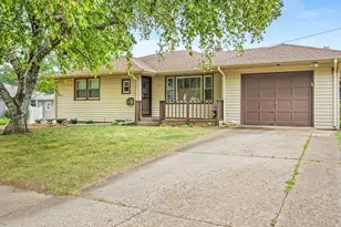 3816 Beach St, Rockford, IL 61108 - Photo 1
