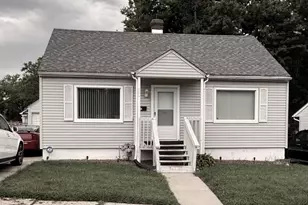 606 Miriam Ave, Rockford, IL 61101 - Photo 1
