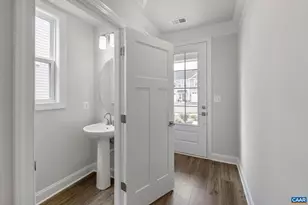 208 Sunbird Ln, Waynesboro, VA 22980 - Photo 5