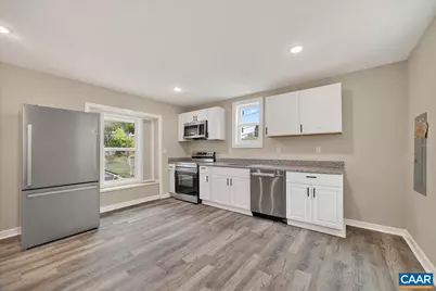 1003 W Johnson St, Staunton, VA 24401 - Photo 5