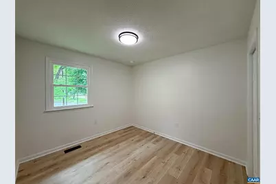 1207 4th St, Waynesboro, VA 22980 - Photo 11