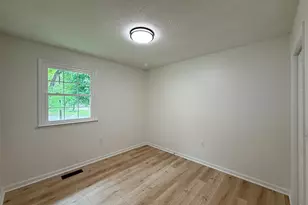 1207 4th St, Waynesboro, VA 22980 - Photo 11