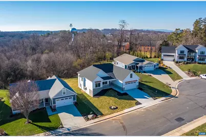 2524 Belvue Rd, Waynesboro, VA 22980 - Photo 5