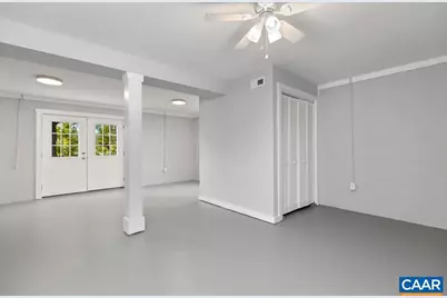 229 S Winchester Ave, Waynesboro, VA 22980 - Photo 27