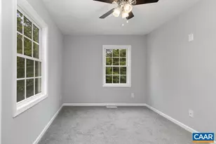 229 S Winchester Ave, Waynesboro, VA 22980 - Photo 15