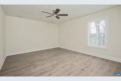 913 Gardner St, Waynesboro, VA 22980 - Photo 17