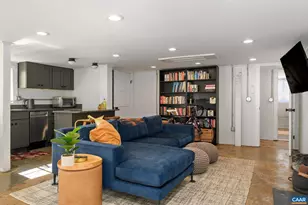 645 W Frederick St, Staunton, VA 24401 - Photo 29