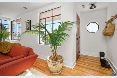 645 W Frederick St, Staunton, VA 24401 - Photo 11