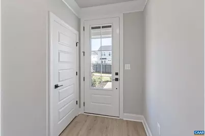 145 Sunbird Ln, Waynesboro, VA 22980 - Photo 5