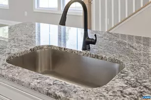 145 Sunbird Ln, Waynesboro, VA 22980 - Photo 11