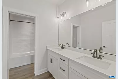 305 Sunbird Ln, Waynesboro, VA 22980 - Photo 41