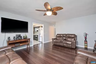 619 Essex Dr, Staunton, VA 24401 - Photo 11