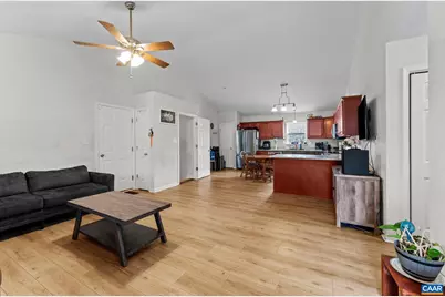 900 Geoffery St, Staunton, VA 24401 - Photo 9