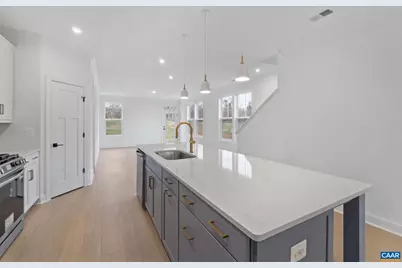 321 Springdale Rd, Waynesboro, VA 22980 - Photo 11