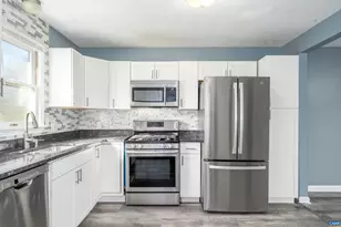 1424 B St, Waynesboro, VA 22980 - Photo 1