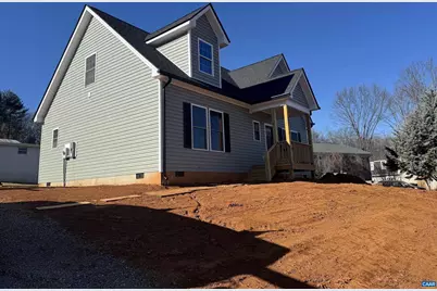 202 Robin Hood Rd, Staunton, VA 24401 - Photo 5