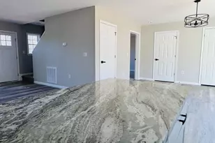 202 Robinhood Rd, Staunton, VA 24401 - Photo 11