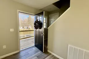 202 Robinhood Rd, Staunton, VA 24401 - Photo 9