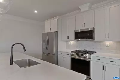 81 Springdale Rd, Waynesboro, VA 22980 - Photo 9