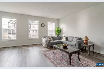 104 Mapleshire Ct, Waynesboro, VA 22980 - Photo 5