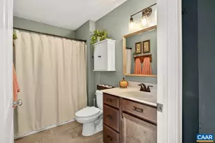 445 Kirby Ave, Waynesboro, VA 22980 - Photo 23