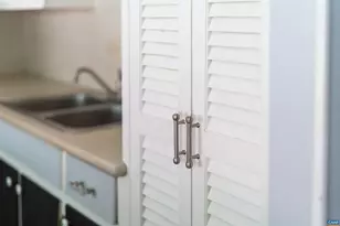 814 N Coalter St, Staunton, VA 24401 - Photo 9