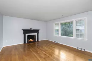 814 N Coalter St, Staunton, VA 24401 - Photo 3