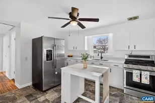 323 Driscoll St, Staunton, VA 24401 - Photo 9