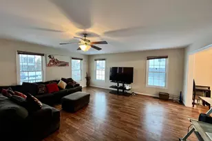 305 Overview St, Waynesboro, VA 22980 - Photo 7