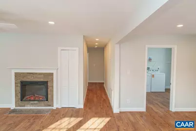 1433 Harding Ave, Waynesboro, VA 22980 - Photo 7