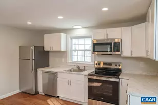 1433 Harding Ave, Waynesboro, VA 22980 - Photo 9